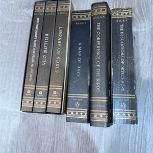 Briggs New York Black and Gold Accent Books